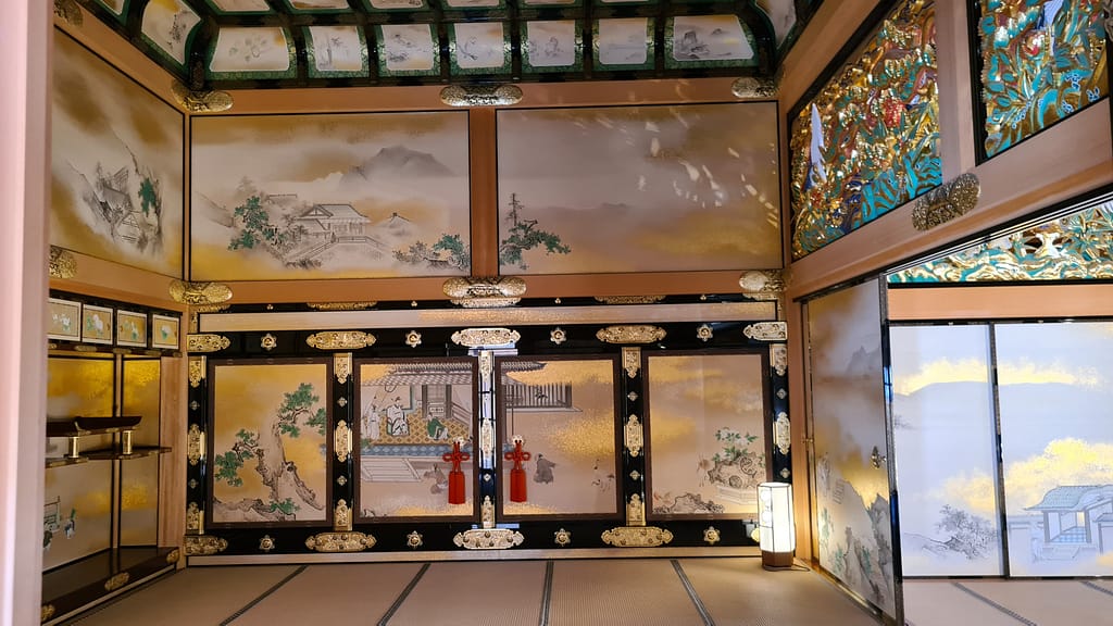 Prunkvoller Saal im Hommaru Palast