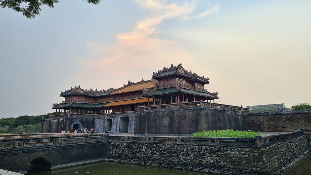 2Palast1 12. Ziel: Hue