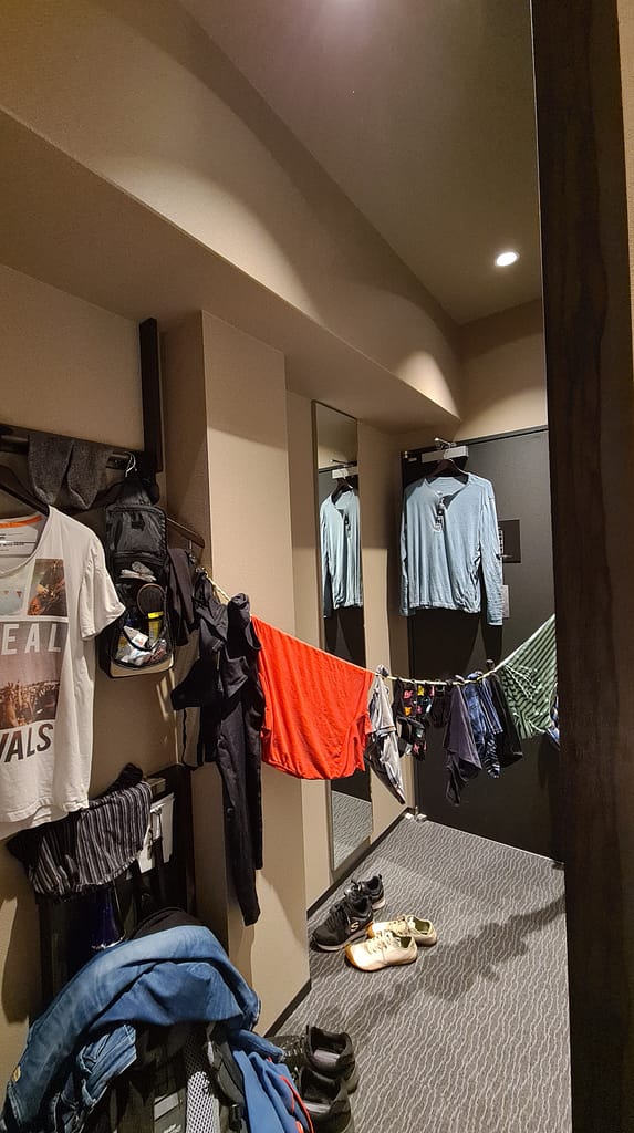 Manchmal muss man die Wäsche im Zimmer noch etwas nachtrocknen :D