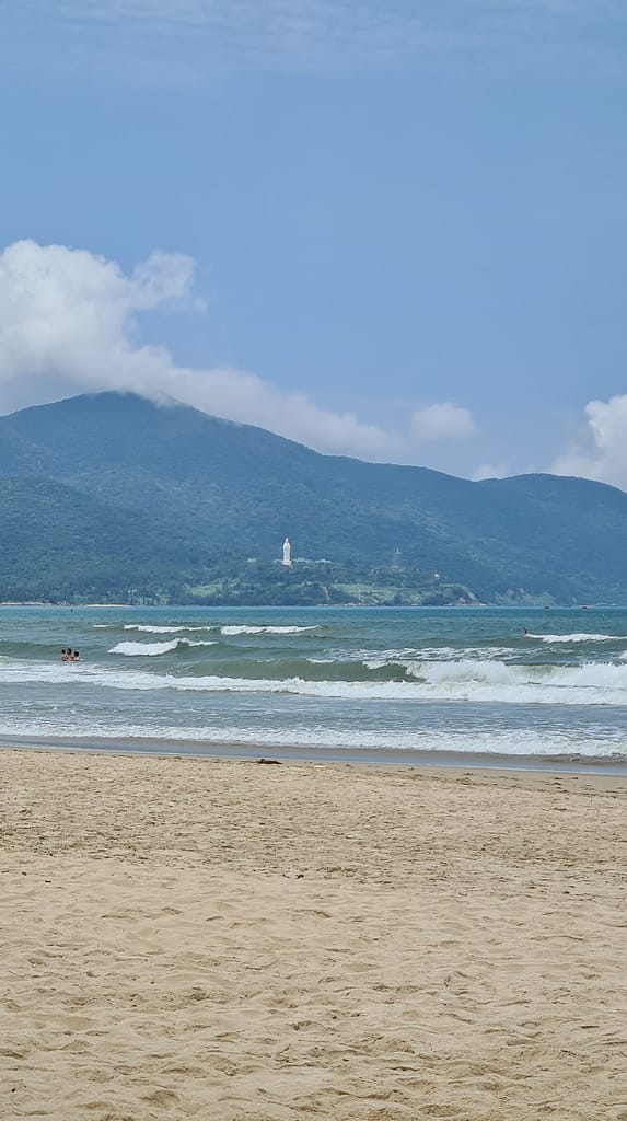 1Beach 14. Ziel: Da Nang