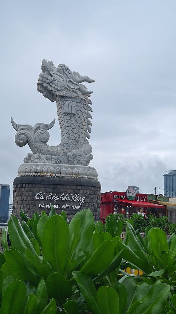 1Statue 14. Ziel: Da Nang