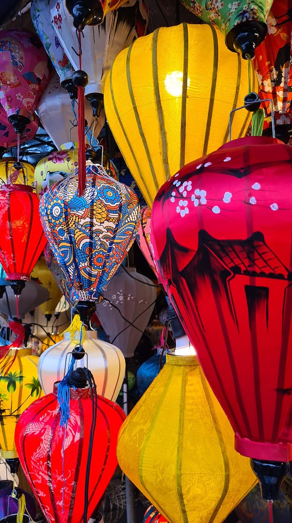 2OT_Lantern 13. Ziel: Hoi An