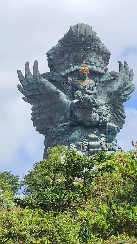 2GWK-Statue 16. Ziel: Bali - Teil 1