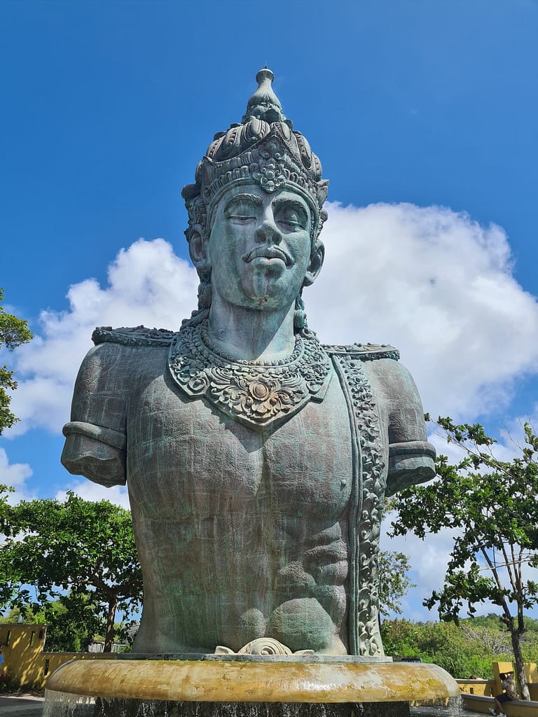 2GWKStatue 16. Ziel: Bali - Teil 1