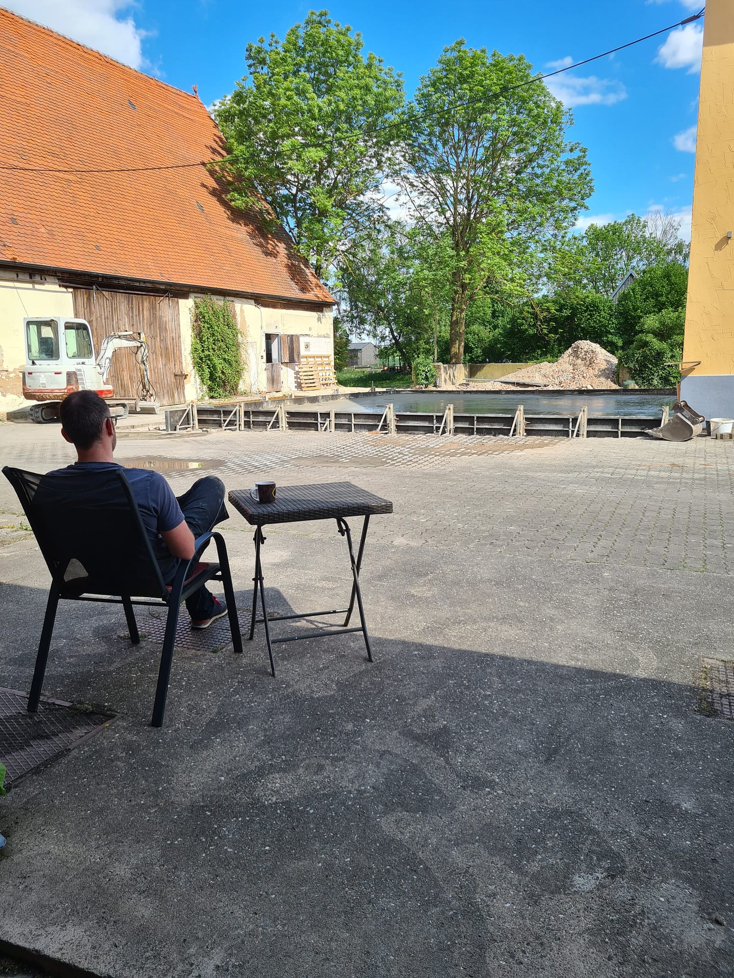 Hausbau: Vorarbeiten, Erdarbeiten und Bodenplatte