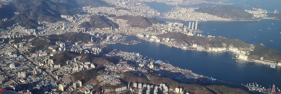 Aussicht auf Busan vom Flugzeug